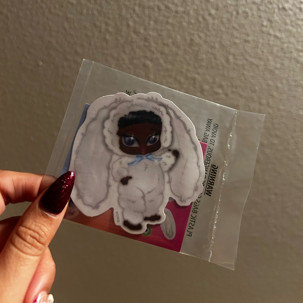 BRATZ Bratziez Iconz Seriez Plush Keychain Blindbox - Confirmed Sasha - Picture 3 of 6